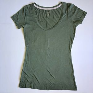 VICTORIA SECRET TEE Shirt Short Sleeve XS Green Woman’s